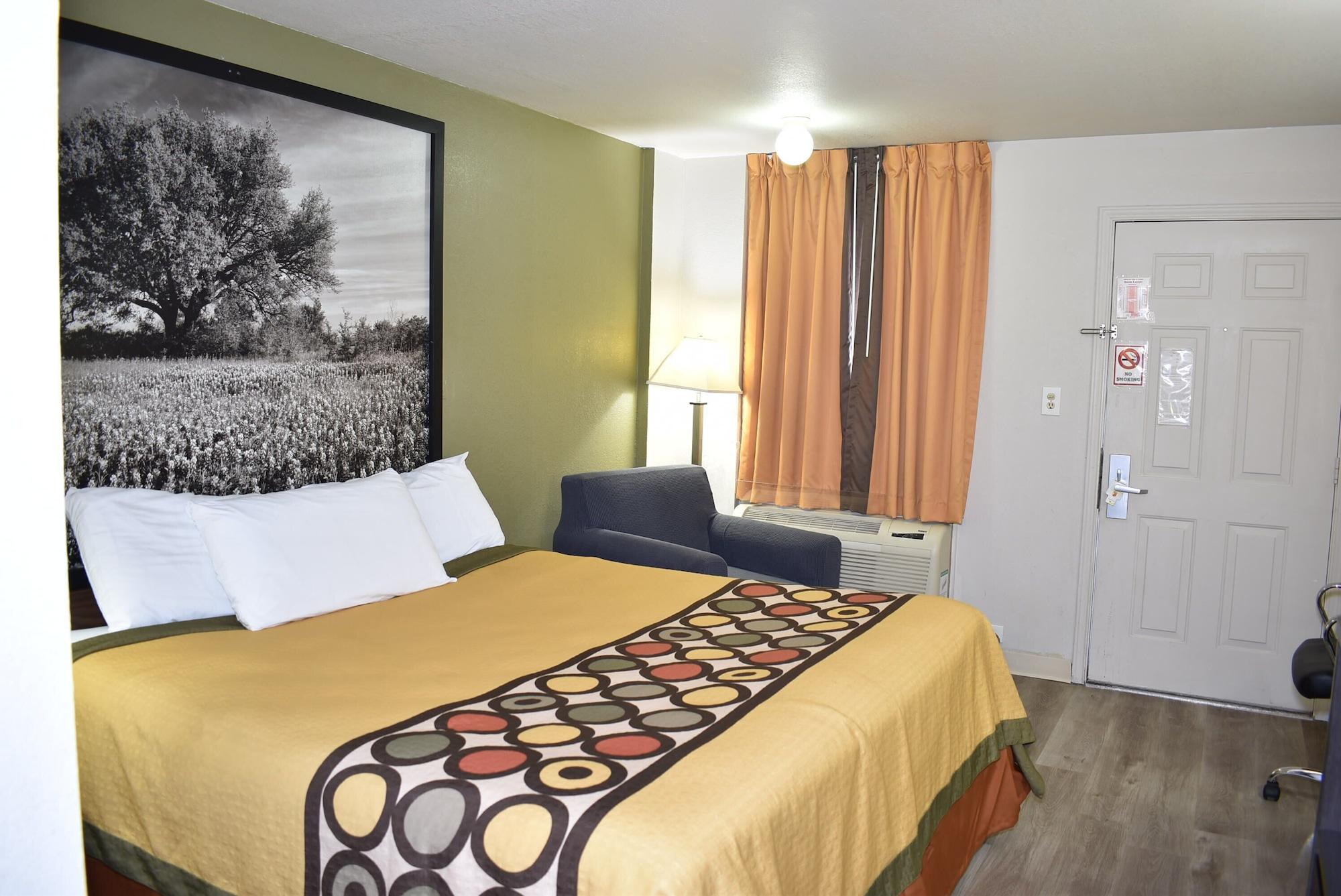 Super 8 by Wyndham Fredericksburg Hotel Eksteriør billede