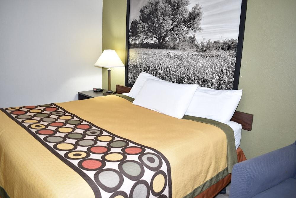 Super 8 by Wyndham Fredericksburg Hotel Eksteriør billede