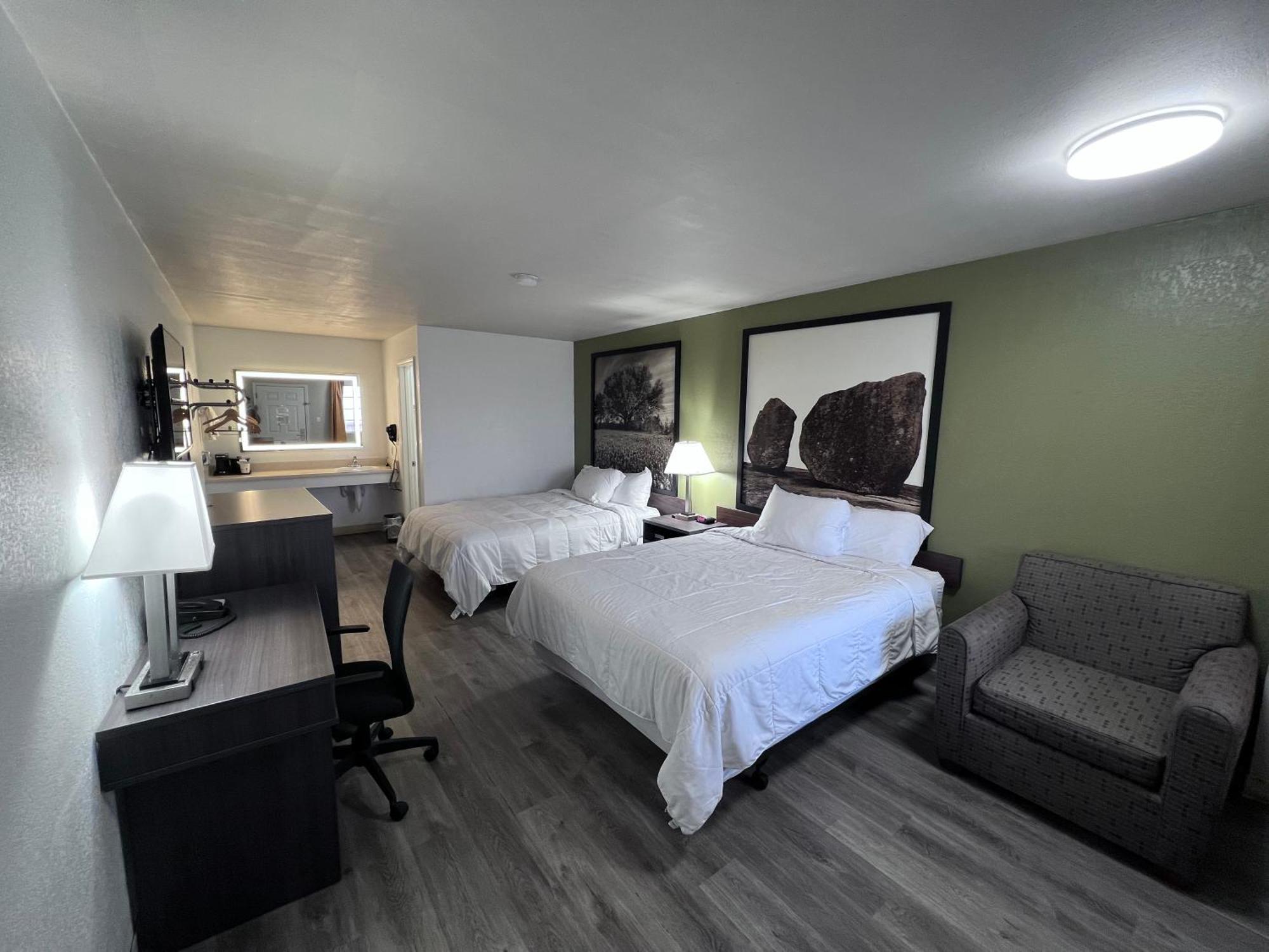 Super 8 by Wyndham Fredericksburg Hotel Eksteriør billede